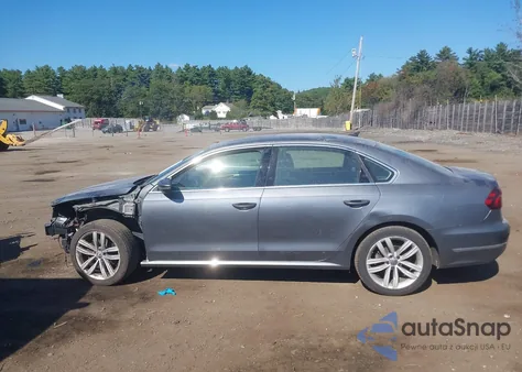 2018 Volkswagen Passat 2.0T Se z USA, uszkodzony, nr VIN 1VWBA7A34JC032034